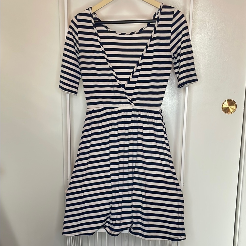 Dee Elle Black and White Fit and Flare Mini Dress. - Picture 2 of 3